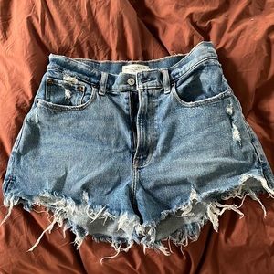 Abercrombie Curve Love High Rise Mom Shorts